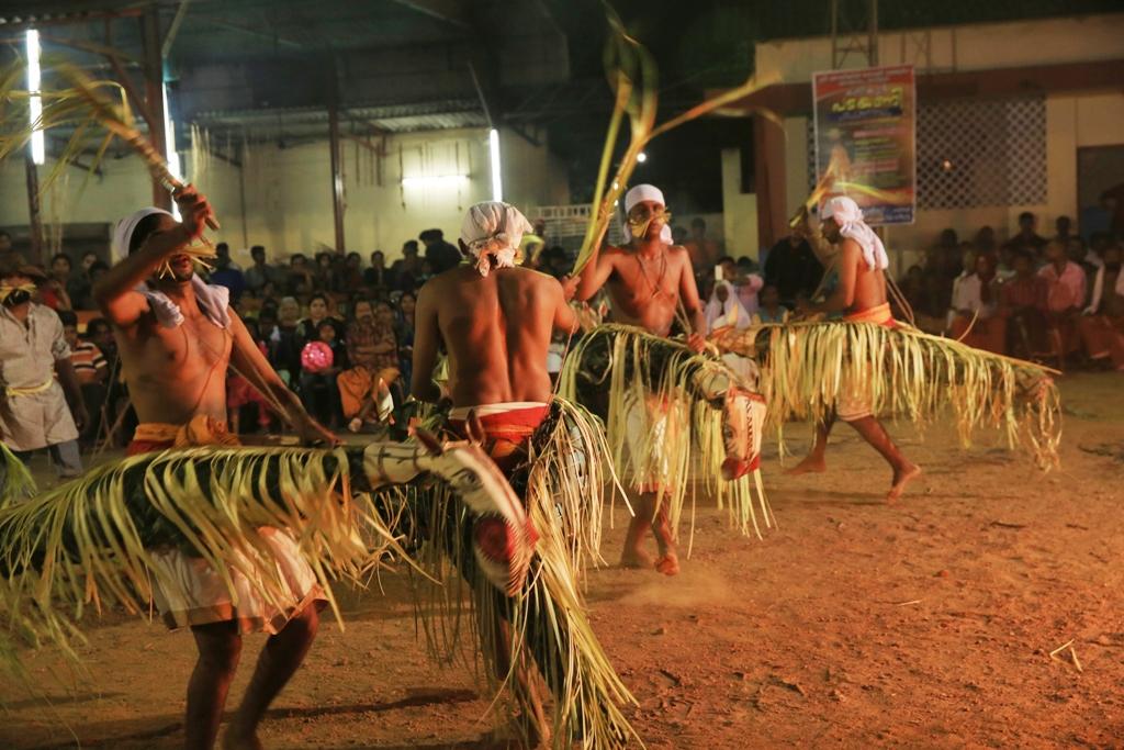 Kuthira Kolam in Padayani