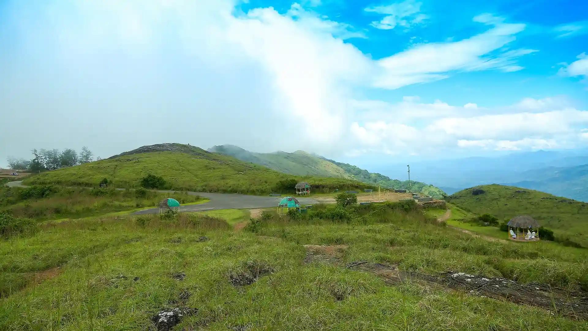 Ponmudi hills | Ponmudi