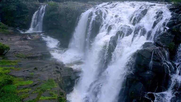 Thoovanam Falls at Chinnar | Chinnar