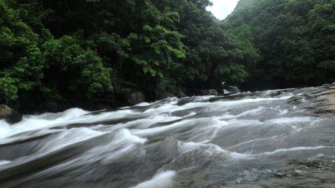 Aadiyan Para Waterfalls