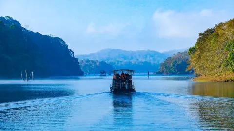 Boating in Thekkady