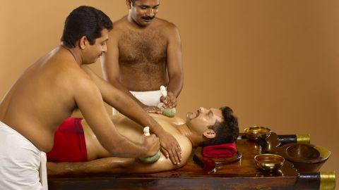 Ilakkizhi - Ayurveda therapy