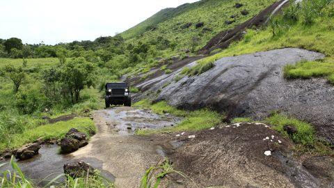 Ilaveezhapoonchira 1