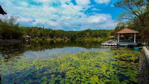 Karlad Lake