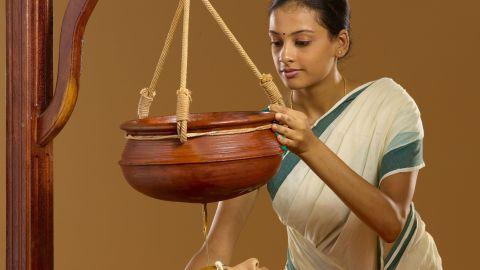 Shirodhara - Ayurveda Therapy - 2