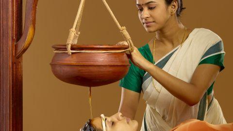 Shirodhara - Ayurveda Therapy - 5