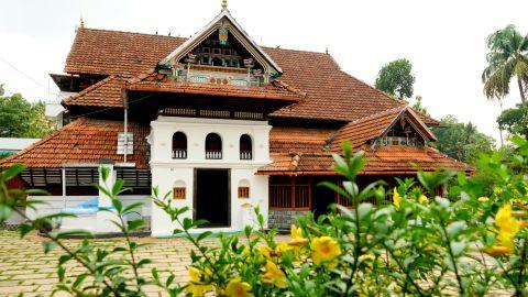 Thazhathangadi Mosque