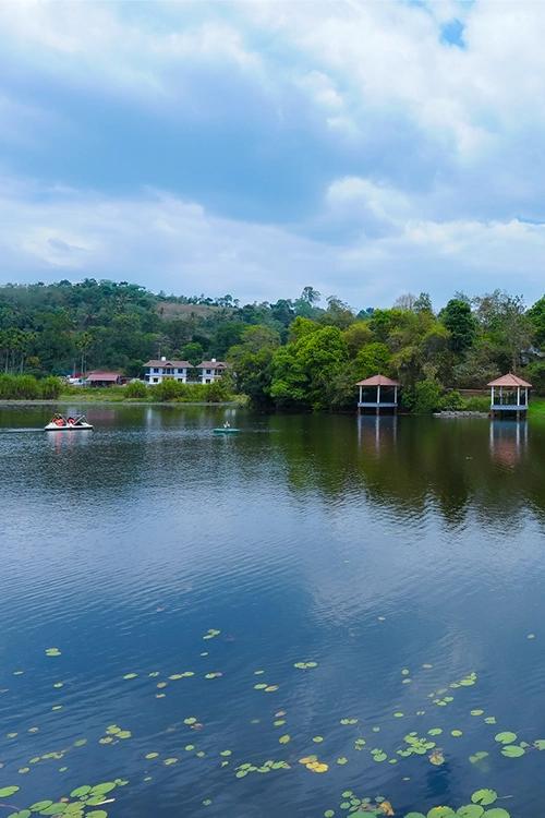 Karlad Lake