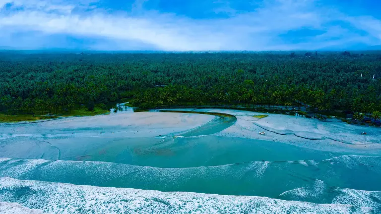 Thikkodi Beach