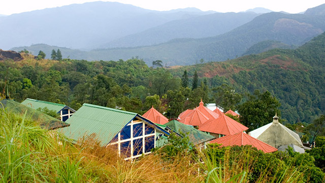 Ponmudi Hills in Thiruvananthapuram | Trek to Varayadumotta Kerala Tourism  | Kerala Tourism