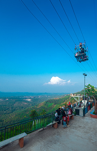 Mini Ooty Glass Bridge – A Thrilling Experience Amidst Arimbra Hills