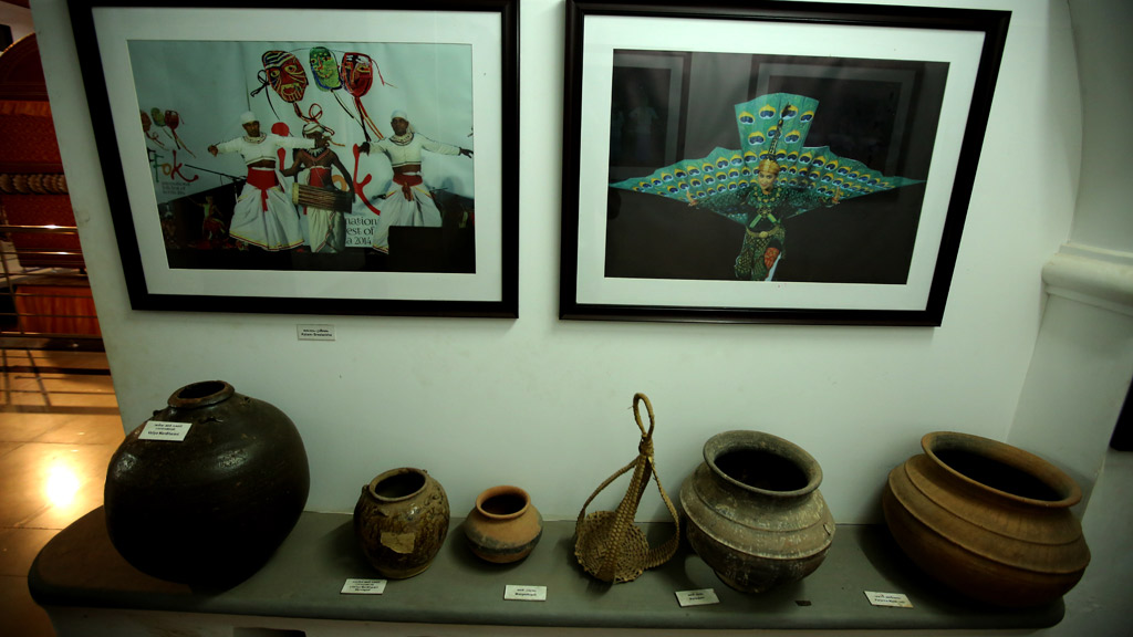 Vessels on display, Chirakkal Folklore Museum