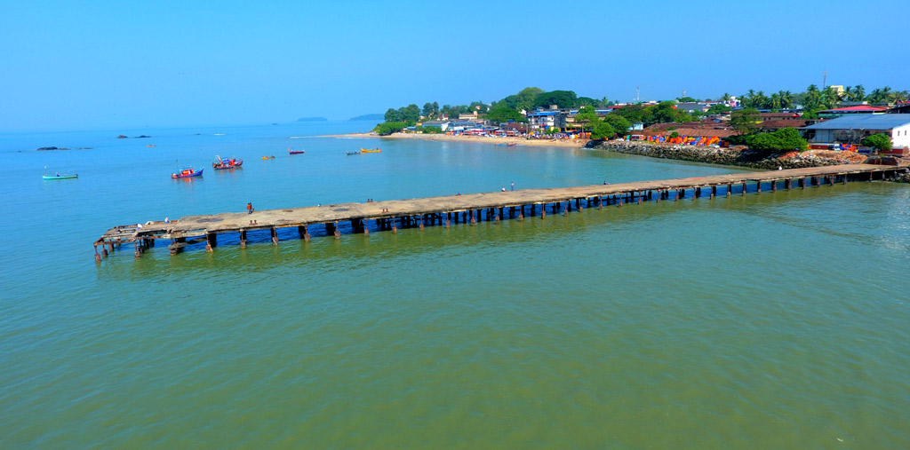 Aerial view of Thalassery Pier