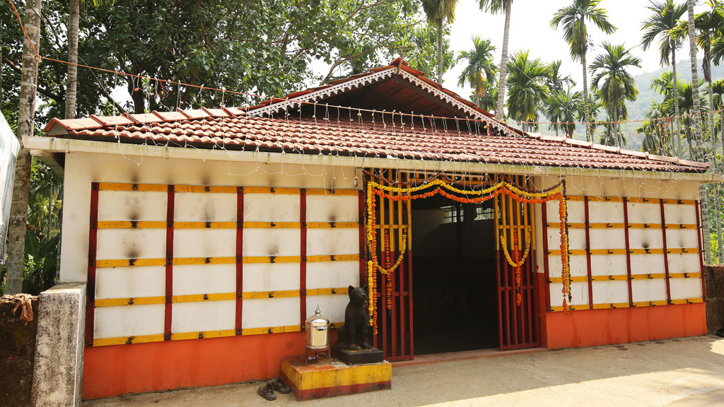 Outer view of Puralimala Muthappan Temple
