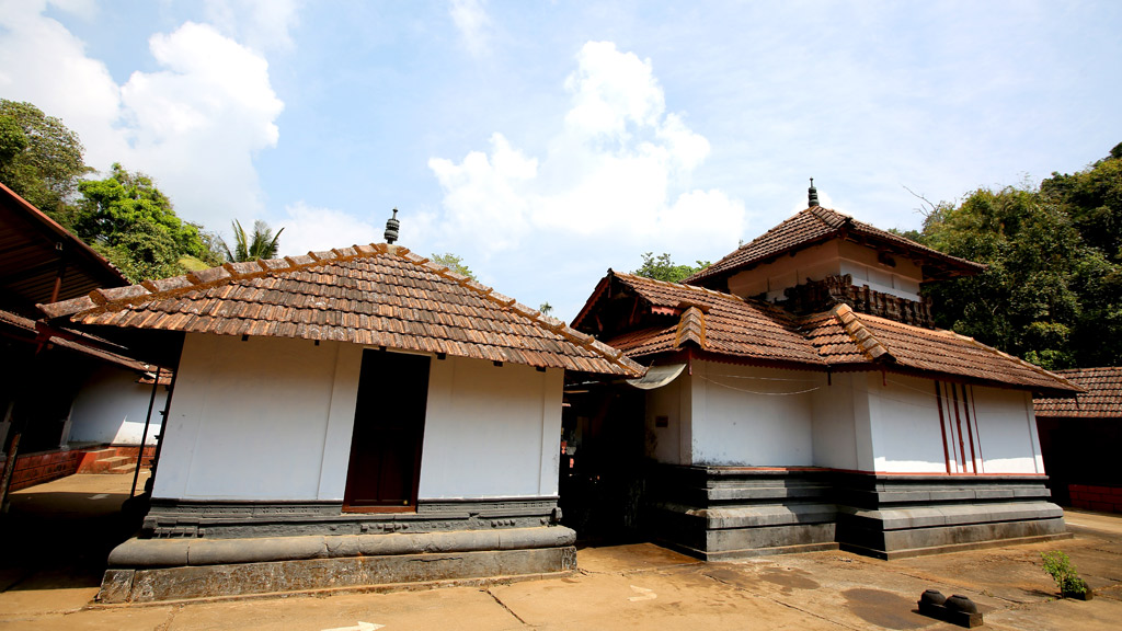 Inner view of Sree Thrissillery Mahadeva Temple