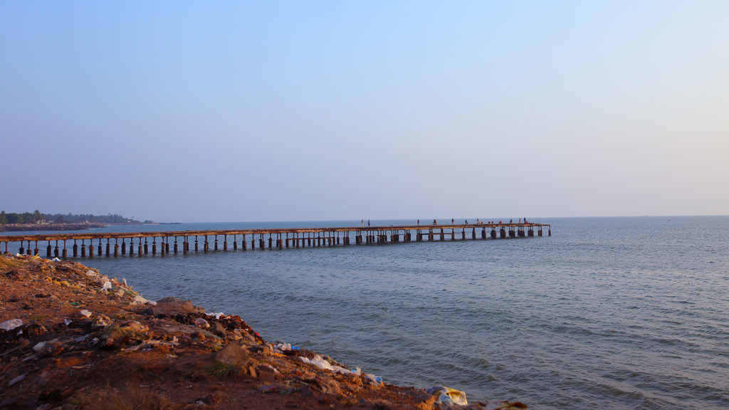 Long view of Thalassery Pier