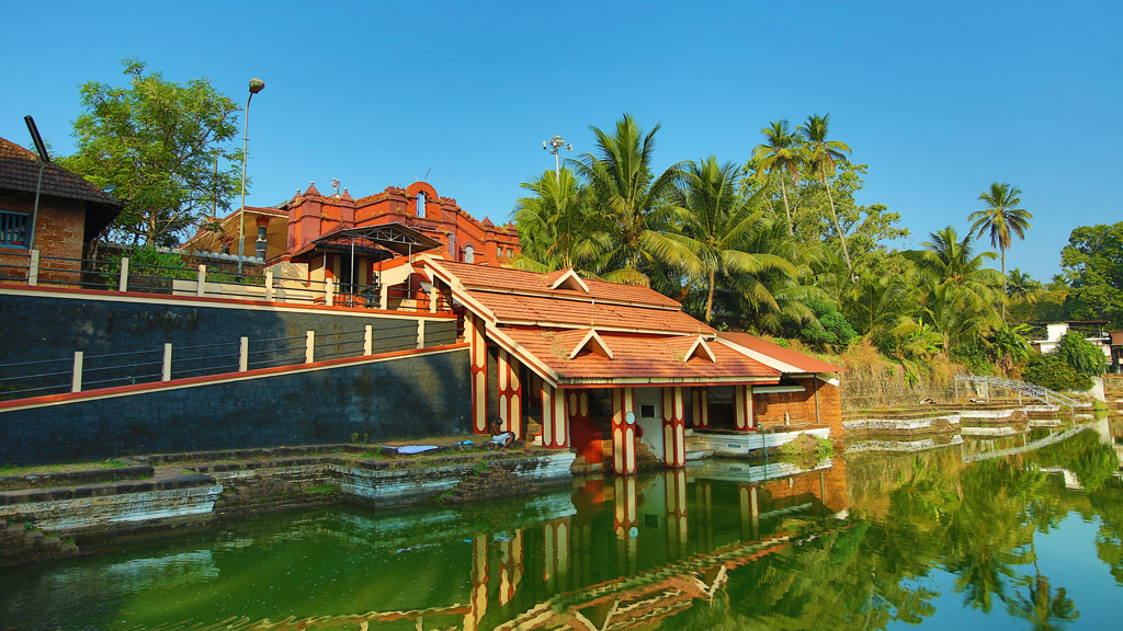 Pond of Thiruvangad Sree Ramaswamy Temple