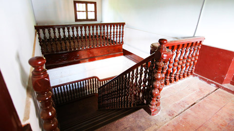 Wooden Railings, Kapparatti Bungalow