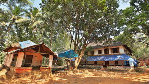 Outside view of the Pazhassi Kovilakam (Mattannur)