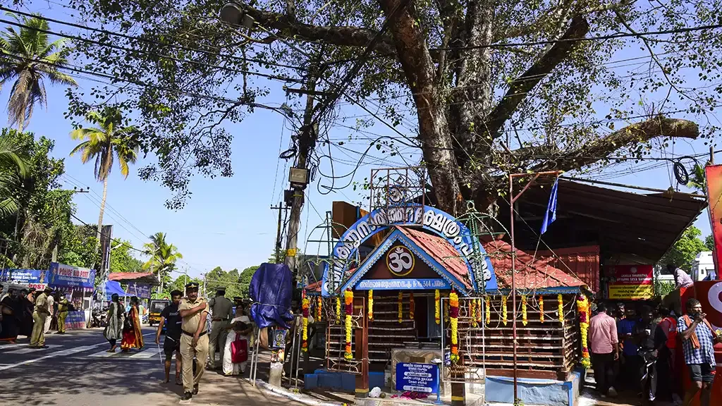 Valiya Koyikkal temple, Pandalam