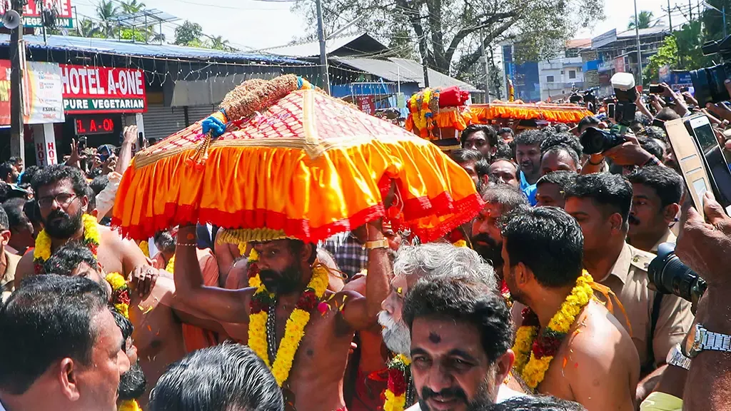 Thiruvaabharana Ghoshayaatra