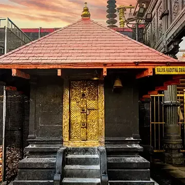 Valiya Kadutha Swamy shrine near to the 18 holy steps at Sabarimala